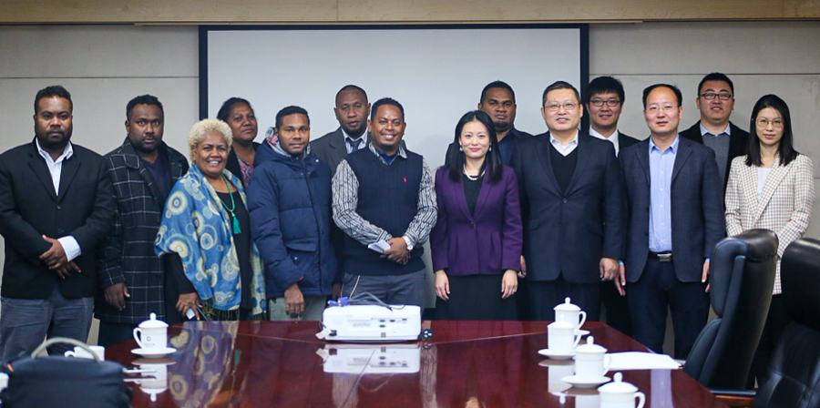 Members of the Solomon Islands media and officials of the PRC’s Ministry of Commerce and Ministry of Foreign Affairs. Photo: Ronald F. Toito’ona