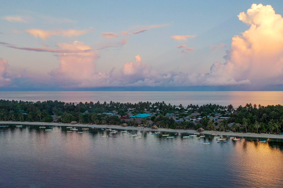 On some atoll islands, there are no grounds left that are suitable for gardening, as rising sea levels are taking soils that were once used to plant root crops and other produce. Photo: Iggy Pacanowski.