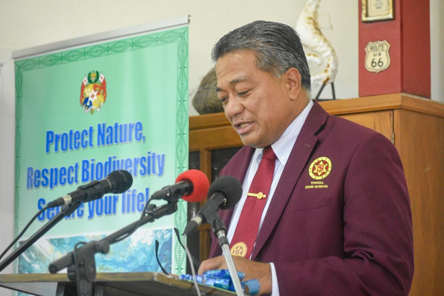 Three-quarter view of Tongan environment minister Hon. Poasi Tei at lectern on World Oceans Day 2021. Photo Iliesa Tora.